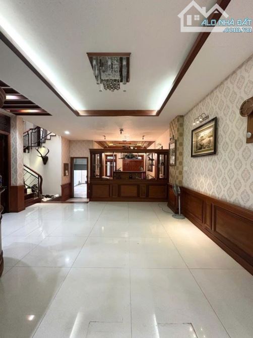 Bán nhà Biệt thự Nguyễn Trọng Tuyển - Lê Văn Sỹ, 8x22m, 4 Tầng, 4 PN, sổ A4, 42 tỷ. - 2