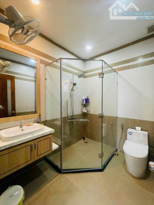 Bán nhà đẹp 3 tầng KĐT VCN Phước Long 1 giá 9,65 tỷ - 2