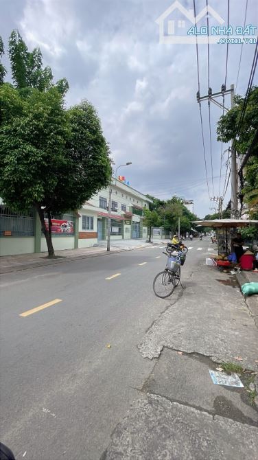 SÁT BÊN HÒA BÌNH- TÔ HIỆU -HẺM XE HƠI- PHAN ANH- PHÚ THẠNH -TÂN PHÚ-DT: 4*19M- 6 TỶ 4 - 2