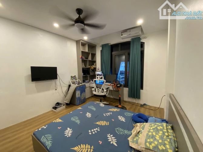 SIÊU PHẨM PHÂN LÔ THÁI HÀ – Ô TÔ TRÁNH – LÔ GÓC – 30M RA PHỐ – KINH DOANH ĐỈNH - 2