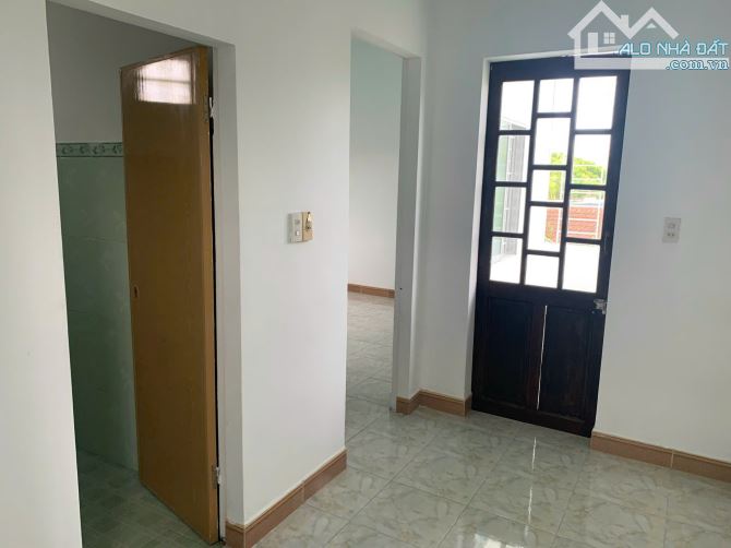 Nhà 2 tầng mặt tiền xóm 2 ngọc anh - pHú Thượng 90m2 giá chỉ 3.1x tỷ - 2