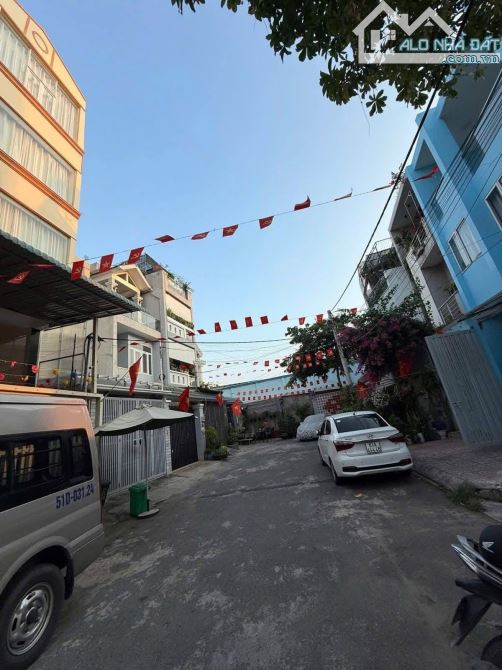 (80 m)2  Nhà 5  Tầng (5.2 x 16 ). 12.5 tỷ Phước Long A Thủ Đức  Ô tô Hẻm đẹp nhất Phước - 2