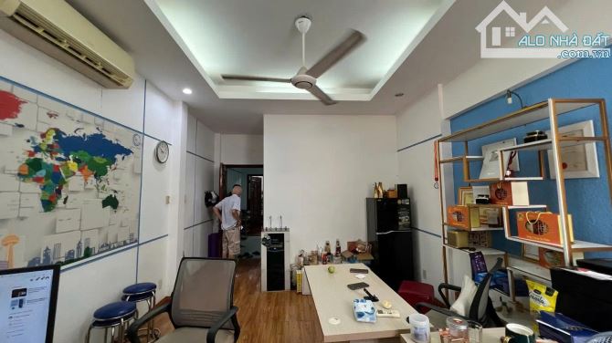 Bán nhà Cống Quỳnh 75.6m² 4 tầng – 19.5 tỷ – Hẻm xe hơi, Kinh doanh tốt, Q1 - 2