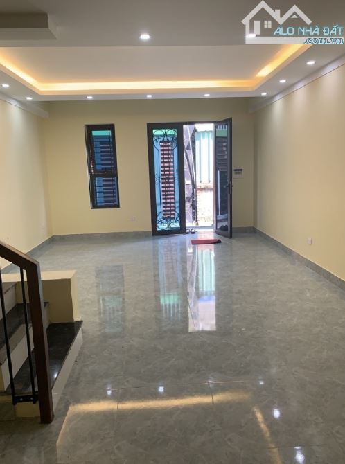 BÁN NHÀ 4 TẦNG TRUNG TÂM ĐÔNG ANH ĐẸP LUNG LINH GIÁ SIÊU HIẾM CHỈ HƠN 5 TỶ. - 2