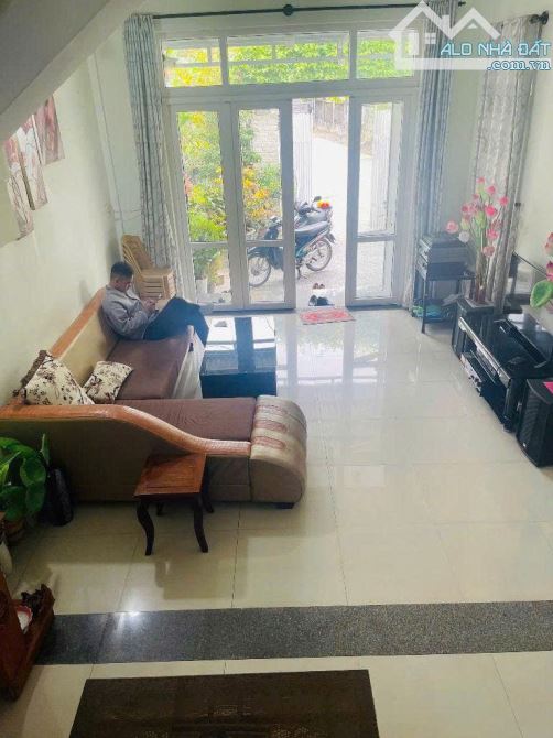 Bán nhà 2 tầng 2 mặt tiền nguyễn khoa vy sau lưng trường học giá chỉ 4,3 tỷ ( TL ) - 2