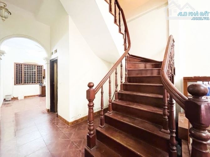 Chủ Cần Bán Gấp Nhà Khương Trung 60m2 , 4 tầng , trước nhà rộng 4m , hai mặt thoáng - 2