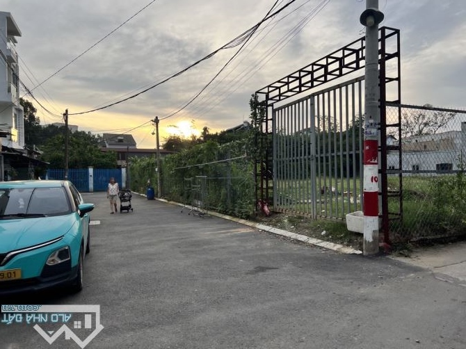 💥💥💥Đất Thổ cư lô góc _ đường 5m xe hơi thông _ Dt: ngang 6,7 m._ khu nhà giàu. Hệ số 6. - 2