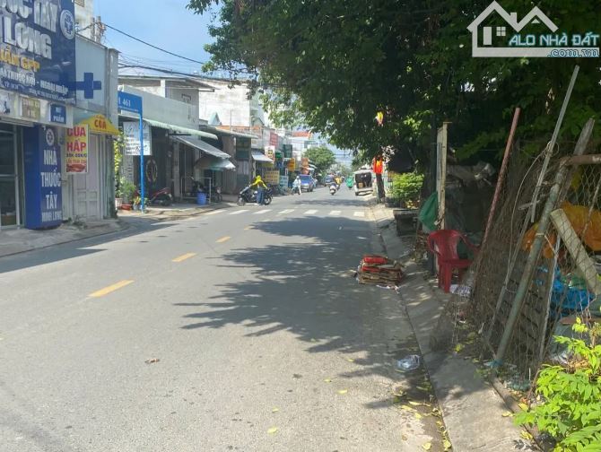 Nhà mặt tiền Hiệp Thành 13 , quận 12 , kinh doanh mọi ngành nghề , gần chợ , giá 4 tỷ - 2