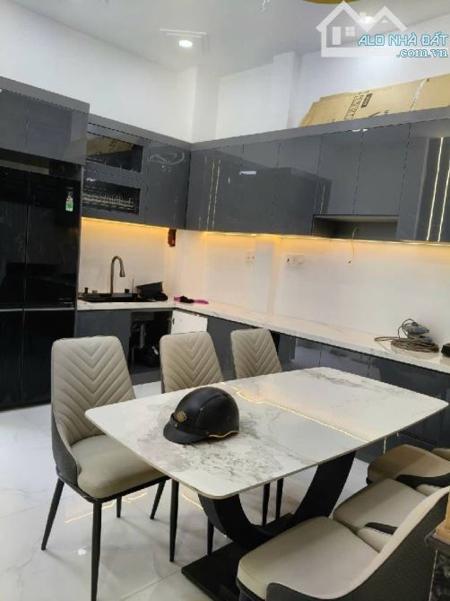 BÁN NHÀ NHÀ MỚI- 4 TẦNG- HUỲNH TẤN PHÁT- NHÀ BÈ– HXH 4M- GẦN 80M2- GIÁ HƠN 5 TỶ. - 2