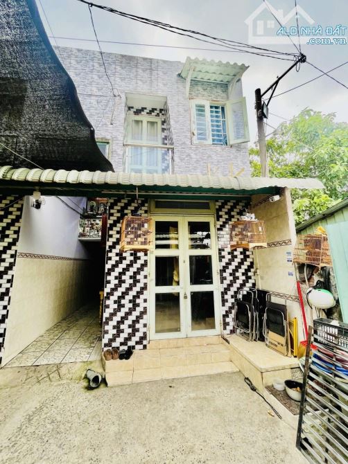 BÁN 2 DÃY NHÀ TRỌ TÔ KÝ HÓC MÔN - 157M2 ( 7.3M X 22M) - HƠN 6 TỶ - 2