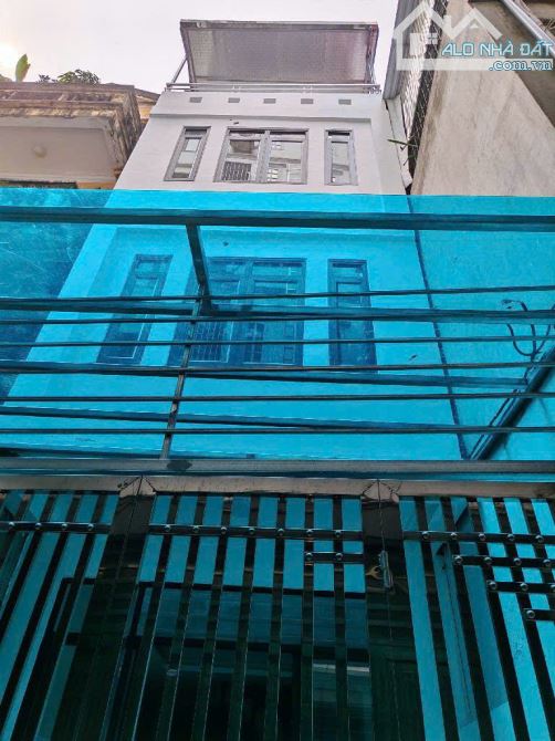 BÁN NHÀ NGUYỄN NGỌC VŨ CẦU GIẤY - NHÀ ĐẸP NGÕ THÔNG - GẦN HỒ - 30M RA Ô TÔ - DT 62M2 - 2