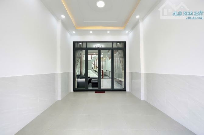 Nhà đẹp Lâm Thị Hố, Quận 12, hẻm 8m, 2 tầng, 72m2, giá 5.x tỷ - 2