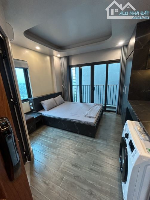 Nhà dòng tiền Mễ Trì, CCMN 57m x 8T - hơn 17 tỷ - 14 phòng, sát ô tô. - 2