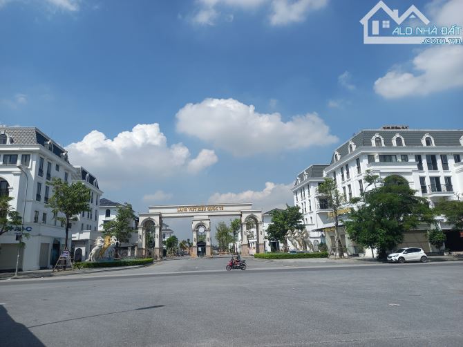Bán biệt thự lô góc, ngay cổng chính đường 30m làng Viẹt Kiều- Vĩnh Niệm - 2