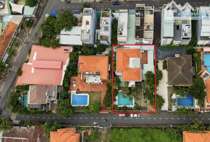 Quá rẻ bán gấp trong tuần! Biệt thự hồ bơi sân vườn Compound Thảo Điền, DT 23x36m,CN 830m2 - 2