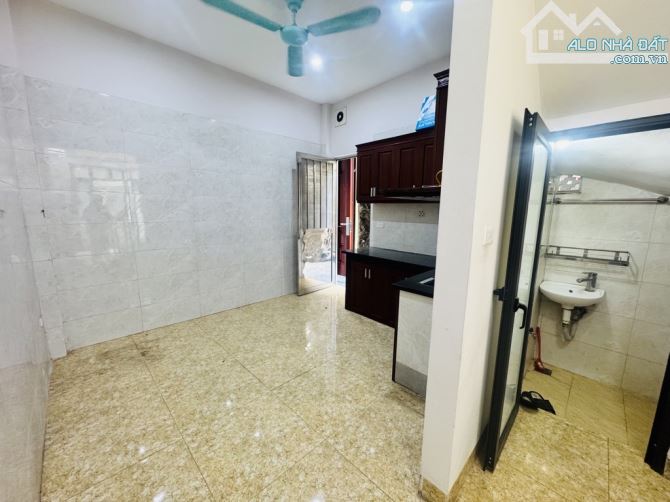 BÁN NHÀ RIÊNG ĐƯỜNG AN DƯƠNG VƯƠNG  -LÔ GÓC - NGÕ THÔNG,  TIỆN ÍCH BẠT NGÀN. - 2