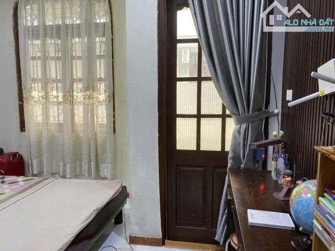 Cho thuê nhà Lạc Trung, Hai Bà Trưng - Phân lô, Ô tô thông, Vỉa hè - 2