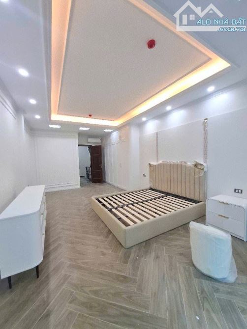 BÁN NHÀ NGUYỄN THỊ ĐỊNH CẦU GIẤY - NHÀ ĐẸP - GẦN PHỐ - NGÕ THÔNG - GẦN HỒ - 60M2, 5 TẦNG - 2