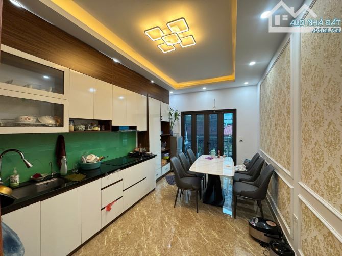 Bán gấp nhà Võng Thị - Tây hồ 45m2x5T - Giá 15.8 tỷ - 2