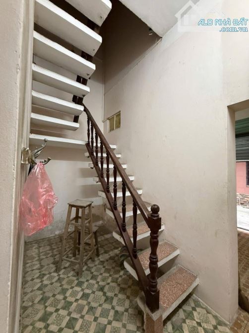Mặt ngõ Hoàng Quốc Việt, 2 mặt ngõ ô tô, 17 Tỷ, 52m. - 2