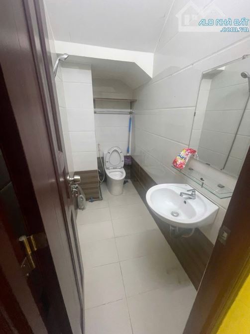 Cho thuê nhà 419 Nguyễn Thị thập,P. Tân Quy Quận 7, dt 5x27m,1 lầu - 2