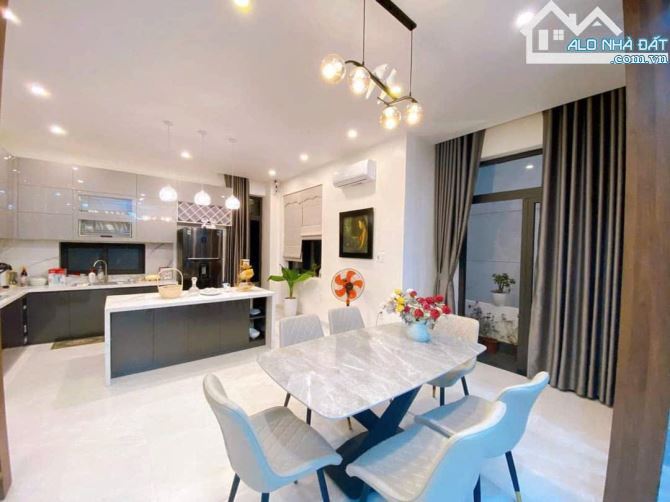BÁN BIỆT THỰ THÔ VÀ HOÀN THIỆN SIÊU ĐẸP 200M2 ROYAL PARK -TP HUẾ GIÁ CHỈ TỪ 7.4 TỶ - 2