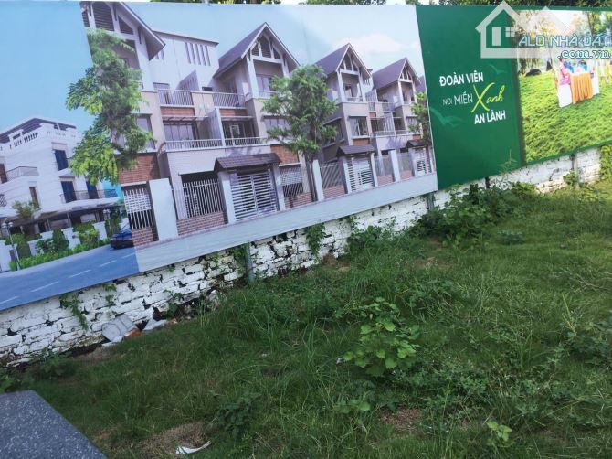 CC CẦN BÁN LÔ ĐẤT KHU ĐÔ THỊ HÒA LẠC CHỈ NHỈNH 3 TỶ - 2