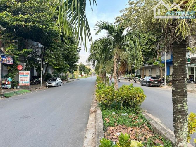 Bán nhà lầu trục chính đường bùi quang trinh giá dưới 6 tỷ - 2