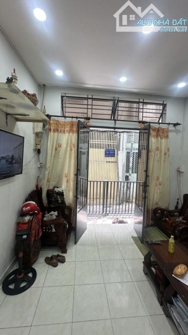 Khu VIP trung tâm mua sắm Lê Văn Sỹ quận 3 ,nở hậu tài lộc - 2