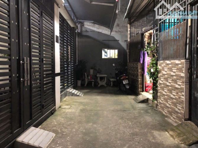 🏡 Cho thuê nhà 3 tầng – 2 phòng ngủ, đường Tăng Nhơn Phú, P. Tăng Nhơn Phú Q9 - 2