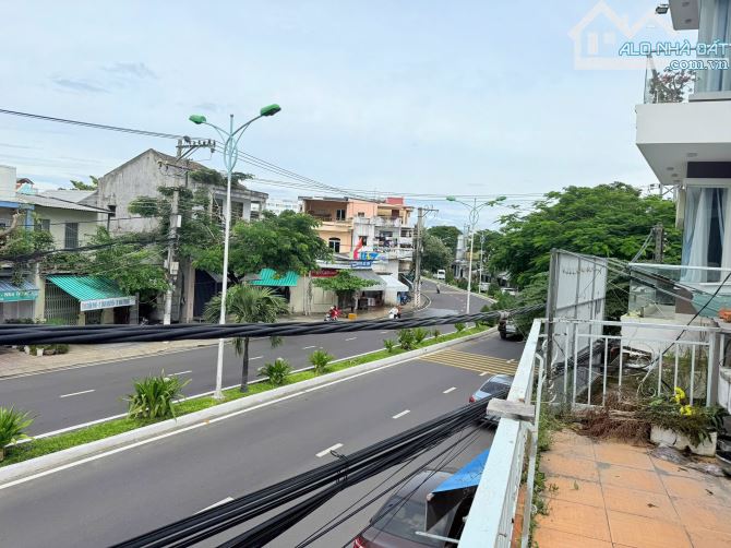 NHÀ MẶT TIỀN TRẦN PHÚ. LÔ DUY NHẤT - 2