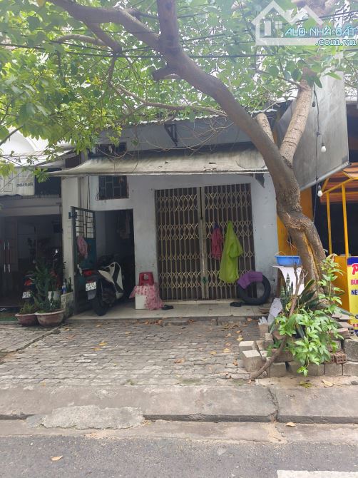 Bán lô đất 2MT trước sau đường Đặng Văn Ngữ và An Hòa 8. 100m2- View công viên, sát chợ - 2