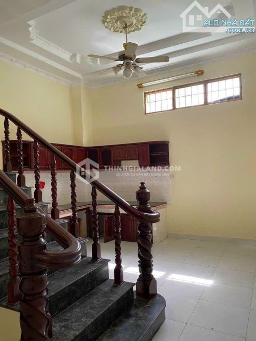BÁN NHÀ 1 TRỆT 1 LẦU HẺM Ô TÔ ĐƯỜNG BA CU_PHƯỜNG 4_VŨNG TÀU_NHÀ TRỐNG SỬA  SANG LẠI Ở NGAY - 2