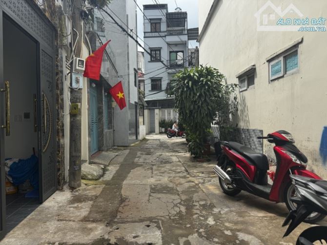 BÁN NHÀ HẺM XE HƠI BÙI ĐÌNH TUÝ – NHÀ 3 TẦNG MỚI ĐẸP – 47M²– 3PN –  CHỈ 7.2 TỶ - 2