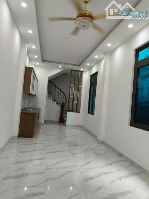 BÁN NHÀ TẢ THANH OAI - LÔ GÓC - NHÀ ĐẸP NHƯ MỚI - Ô TÔ ĐỖ CỬA - NGÕ THÔNG - CHỈ 4.7 TỶ - 2