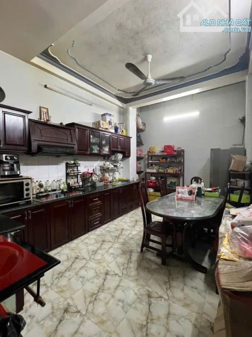 BÁN NHÀ TRẦN HƯNG ĐẠO,4 TANG, GIÁ 10,78  Tỷ - 2