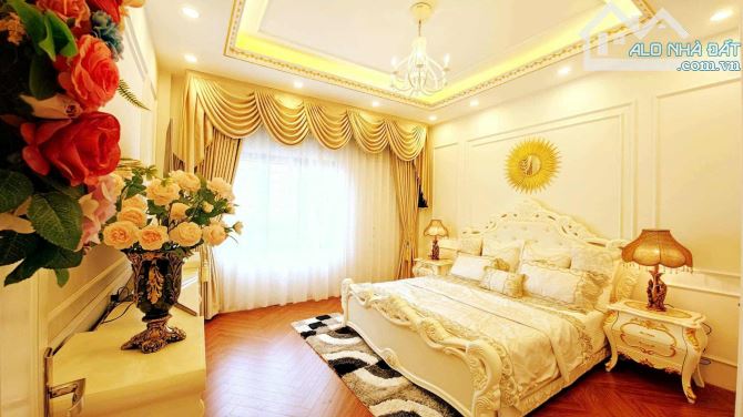 Bán nhà Mặt Phố Hiếm Đại La, Phố Vọng, Vỉa hè Kinh Doanh, 82m2 x 5 tầng MT 5,4 Giá: 31,9 ỷ - 2