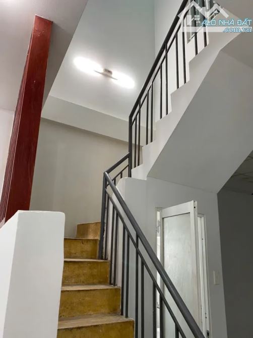🏡 Bán nhà Cách Mạng Tháng Tám 49m² 2 tầng – 11.2 tỷ – Đang cho thuê Spa - 2