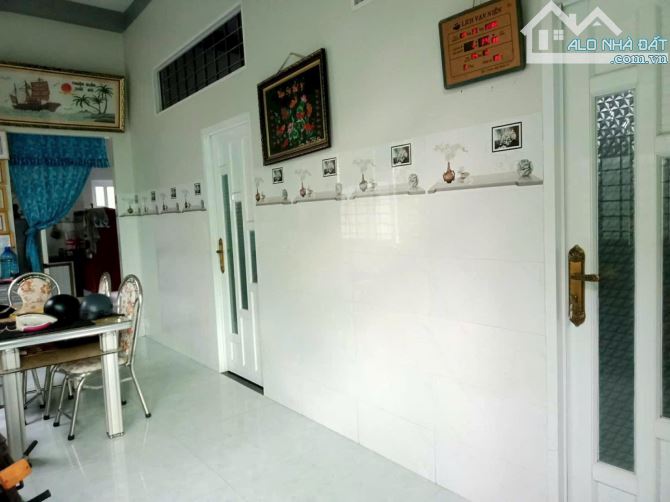 Chủ cần bán gấp căn nh à Full Thổ  cư  1 Trệt 1 lầu  Nhị Quý  Tiền Giang - 2