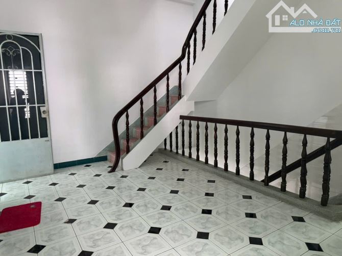 Cần bán nhà 2 tầng mặt tiêng đường Tôn Đức Thắng giá 6,7 tỷ - 2