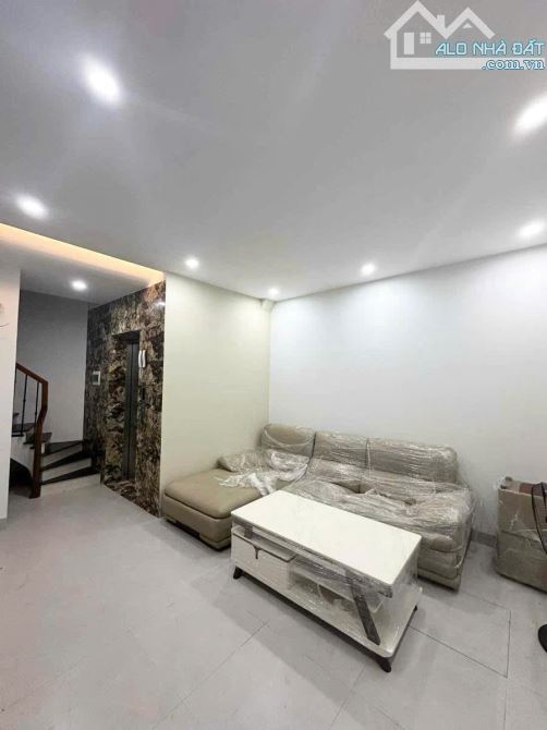 Bán nhà Dương Quảng Hàm, Hơn 9 tỷ, 40m, 6 tầng thang máy, ngõ nông - 2