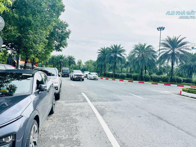 BÁN NHÀ PHÂN LÔ KHU VIP AN DƯƠNG VƯƠNG – DIỆN TÍCH 65M 4TẦNG THANG MÁY GIÁ 32 TỶ. - 2