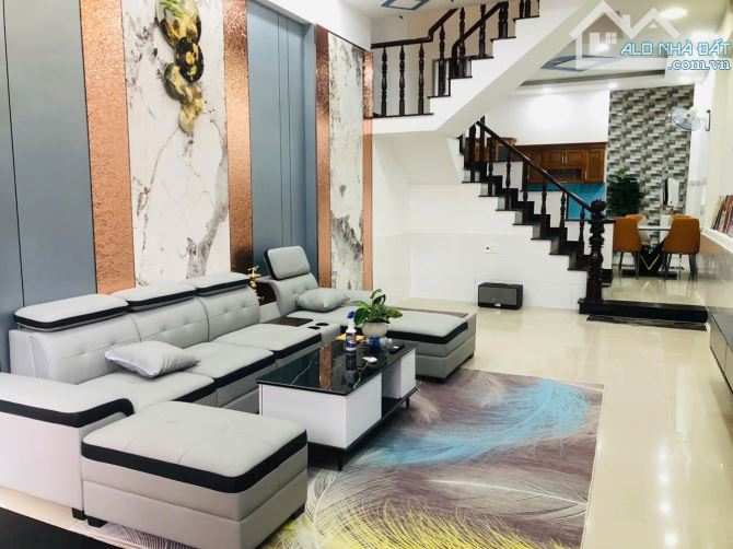 Nhà 4 tầng Full nội thất , gần chợ Gà, gần ngã ba đông quang, đường xe hơi 8m thông - 2
