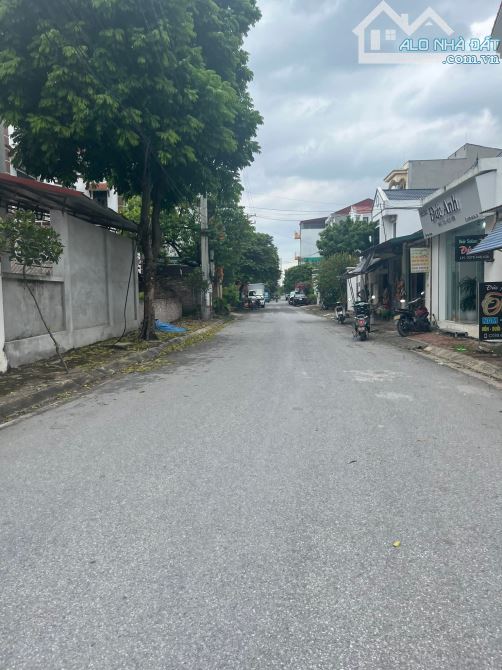 Bán đất Sóc Sơn cách qlộ 3 100 m giá chưa tới 3 tỷ - 2