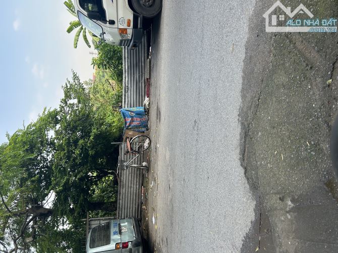 10M ra ô tô 3 làn tránh nhau . Bán đất tặng nhà c4 .66 m chưa đến 9 tỷ phố kim quan . Jsn - 2
