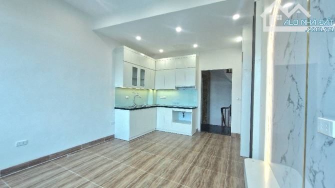 🏡 Nhà Đẹp Xuân Phương 7 Tầng Thang Máy - Full Nội Thất - Chỉ 7.95 Tỷ 📍 Vị trí: Xuân Phươ - 2