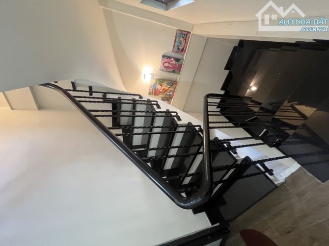 NHÀ ĐẸP DÂN XÂY, NGÕ THÔNG, Ô TÔ ĐỖ CỬA – 40m² GIÁ 6,4 TỶ – NGỌC THỤY LONG BIÊN - 2