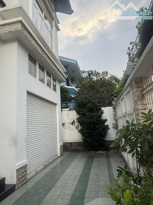 Bán biệt thự Phường Chánh Hưng (Phường 5, Quận 8 cũ). Biệt thự thiết kế thông thoáng - 2