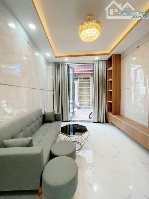 BÁN NHÀ HXH KHU 20 THƯỚC HOÀNG DIỆU - 4TẦNG BTCT -3.1x7.1 -SÁT Q1 - HƠN 4TỶ TL - 2