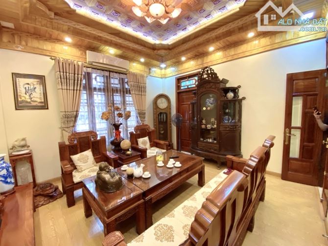 ☘️* BÁN NHÀ 5 TẦNG- 52M2_ NGÕ THÔNG KD – GARA Ô TÔ – Đ. NGUYỄN HOÀNG - CẦU GIẤY! - 2
